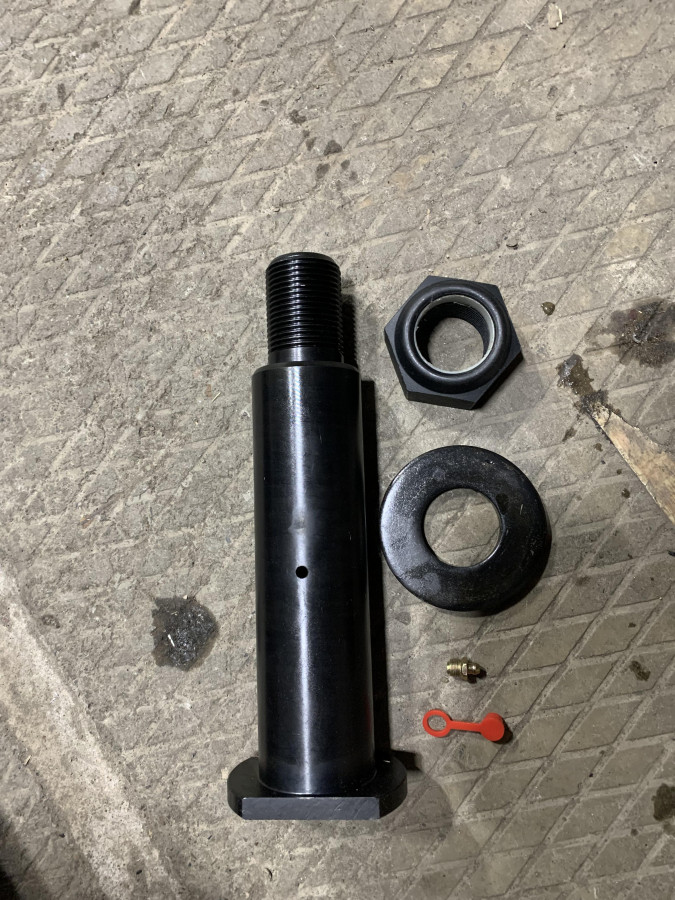 Ось балансира в сборе