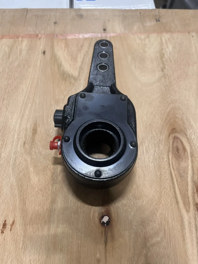 Рычаг регулировочный 28 зубьев